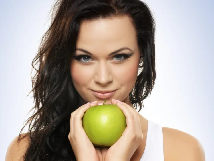 Apples low calorie food 2022