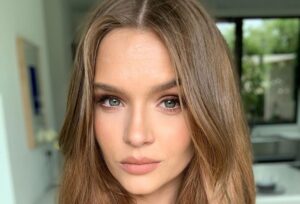 tendance coloration de cheveux milk tea hair printemps été 2022