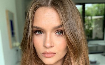 tendance coloration de cheveux milk tea hair printemps été 2022