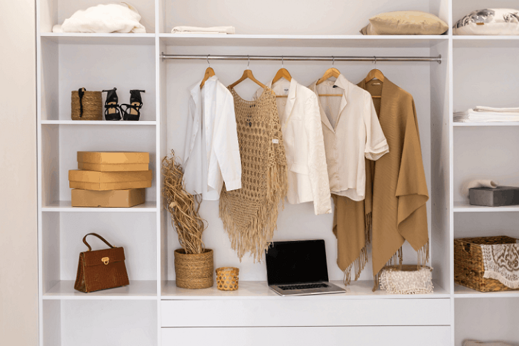 tendance vestiaire minimaliste détox mode femme capsule wardrobe