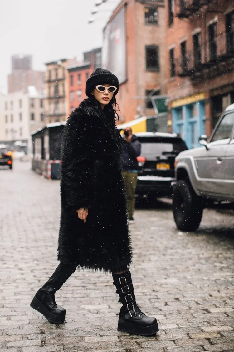 tendances mode looks street style fashion week new york automne hiver 2022 2023