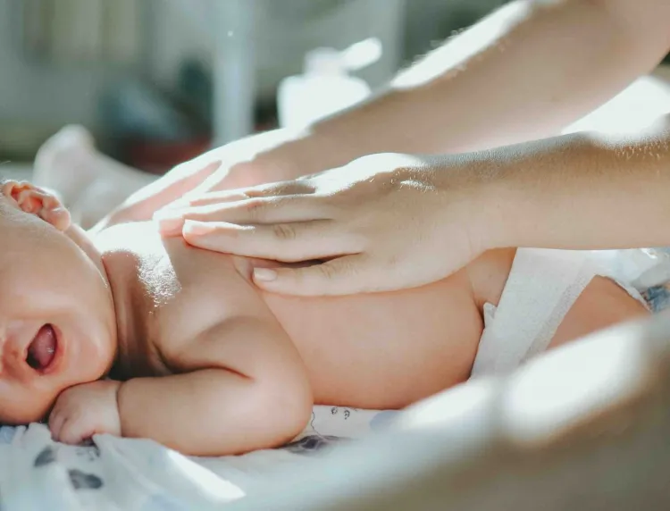 massage pour son bébé