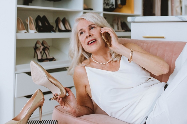 Beauté après 50 ans les habitudes à changer et à éviter pour paraître plus jeune
