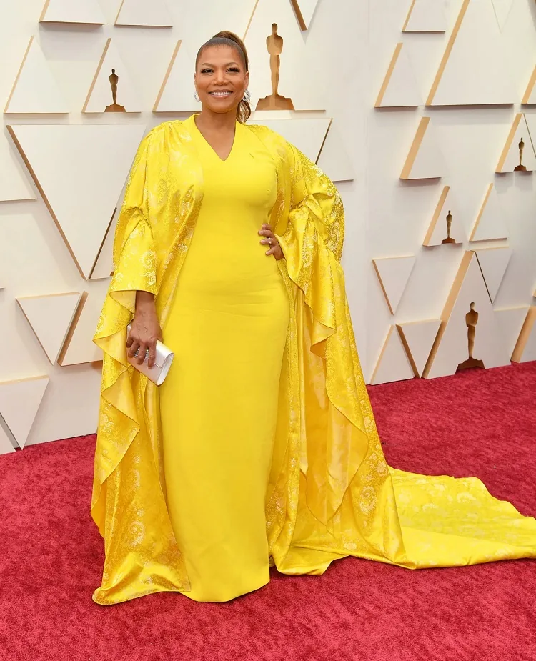 Queen Latifah robe