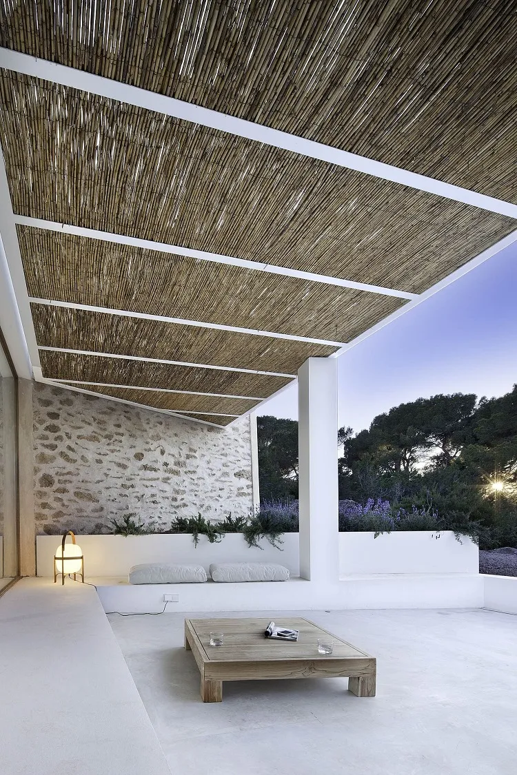 aménagement balcon terrasse minimaliste design tendances extérieur 2022