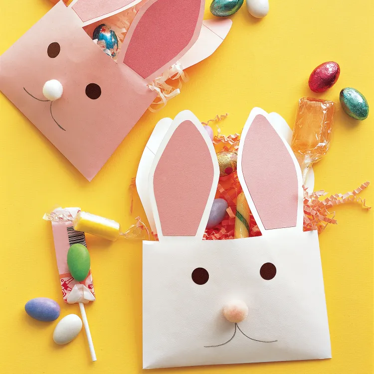 bricolage paques 3 ans idée originale lapins papier enveloppes sacs sucreries
