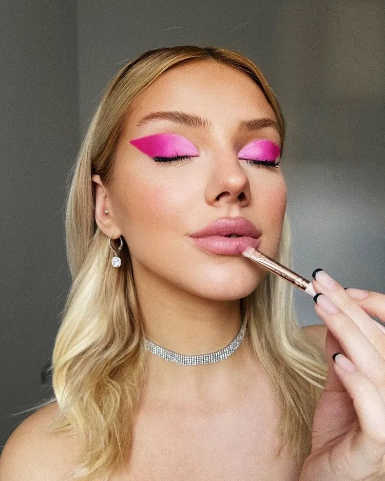 how to adapt the vitamin makeup trend in 2022  for spring