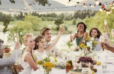 conseils déco mariage extérieur printemps 2022