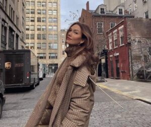 couleur de cheveux tendance hazelnut hair Karlie Kloss cheveux noisette
