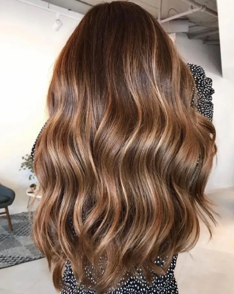 Hazelnut hair color with what hairstyle spring summer 2022
