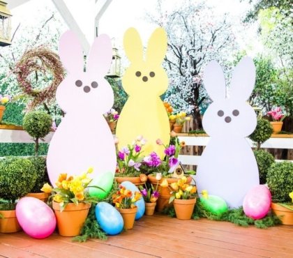 decorations de paques a faire soi meme pots de fleurs grands lapin s en bois