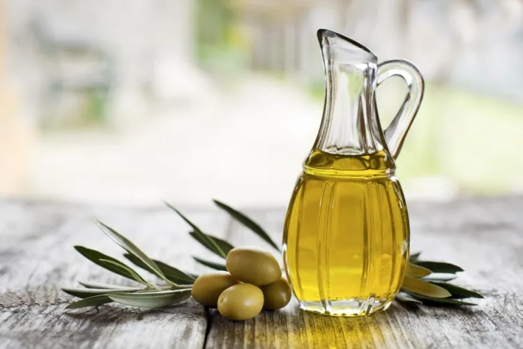 huile d’olive sur le visage acné qualité compte méfier mélanges huiles répondre normes réelles