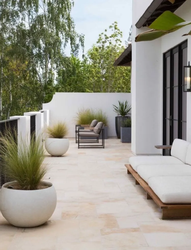 matériaux couleurs terrasse style minimaliste extérieur jardin minimaliste