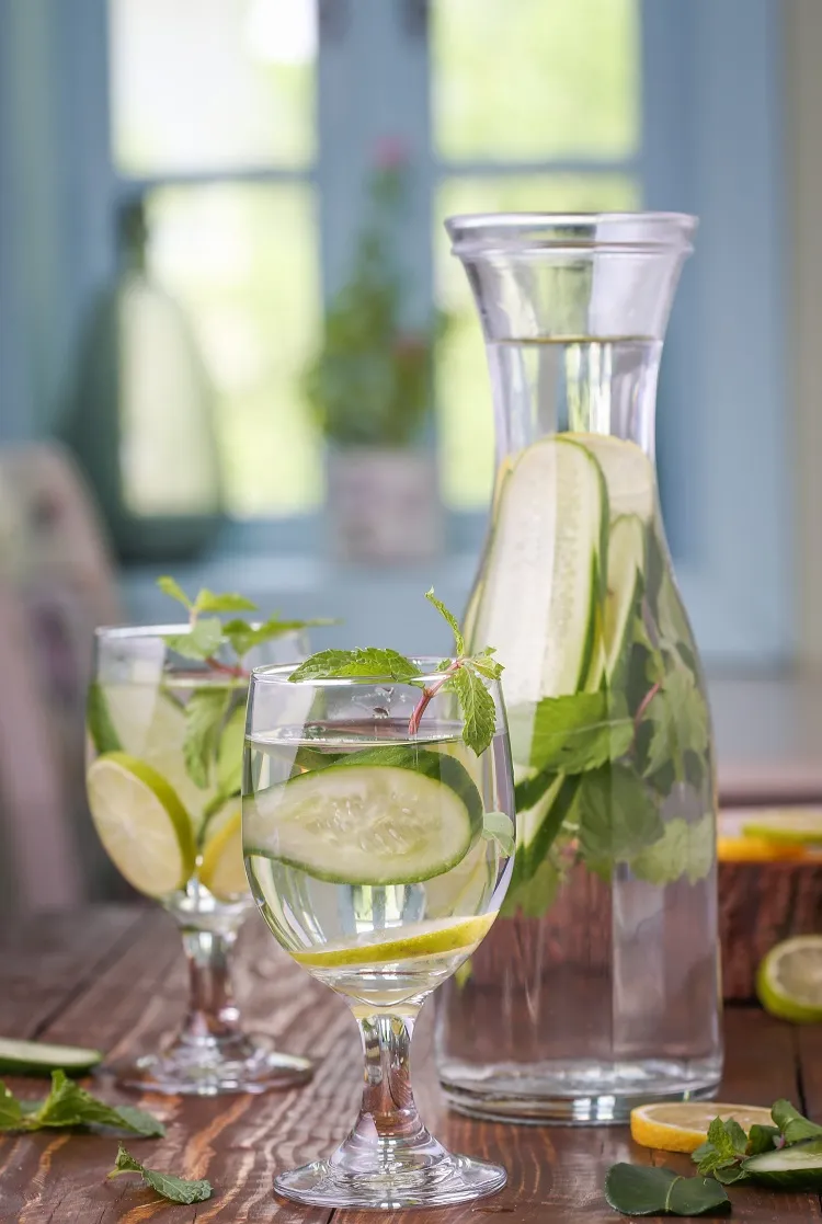 why drink water with cucumbers and lemon