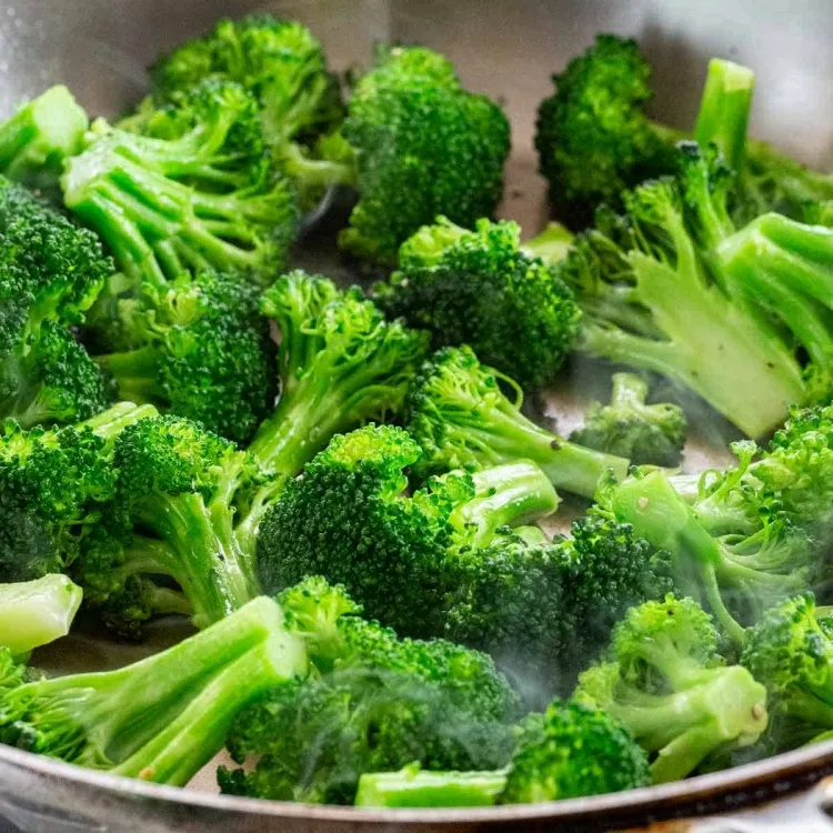 préparer les brocolis blanchir eau bouillante texture croustillante saveur ressortie