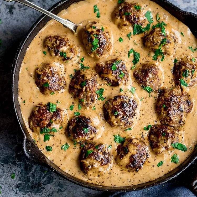 recipe for Scandinavian meatballs, a family meal with vegetables and meat