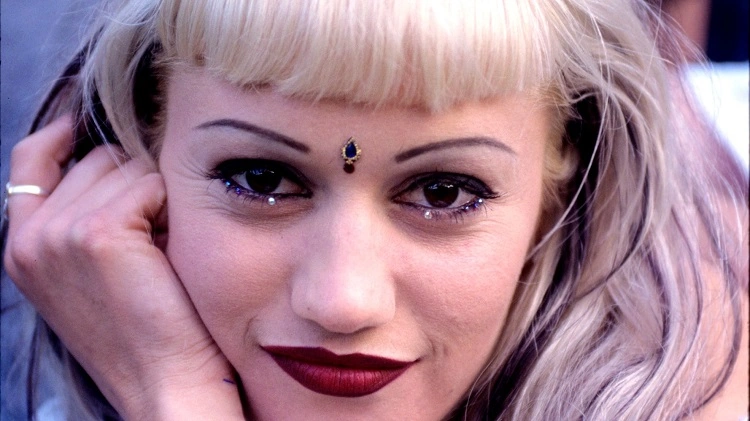 tendance maquillage années 90 Gwen Stefani
