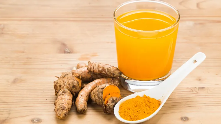 drink orange juice with turmeric for detoxification