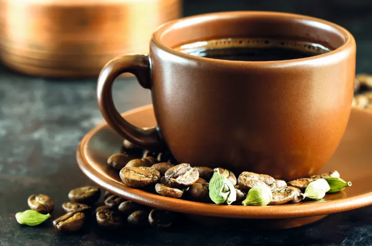 coffee and cardamom for a successful 2022 detox