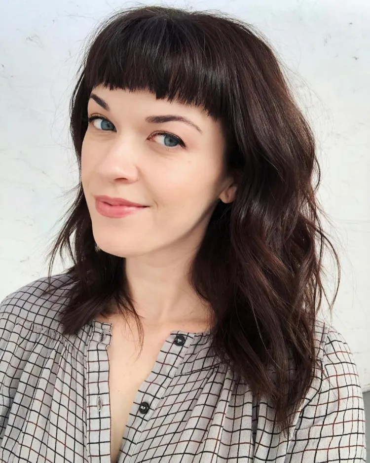 Hairstyle for women with bangs 2022 High face shape Try bangs types