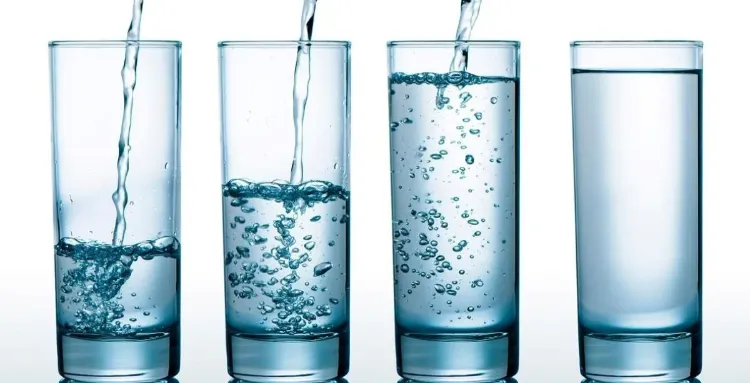combien d eau par jour faut il boire pour rester en bonne santé 30 ml par kg