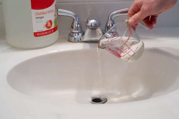 comment enlever odeur urine salle de bains avec toilettes sources astuces