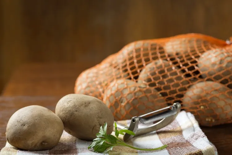 comment éviter la germination des pommes de terre où les conserver endroit frais