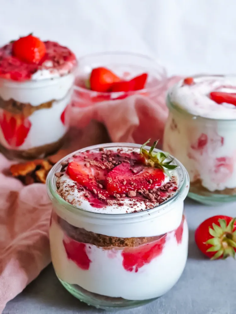 dessert de printemps 2022 original et leger aux fruits de saison fraises