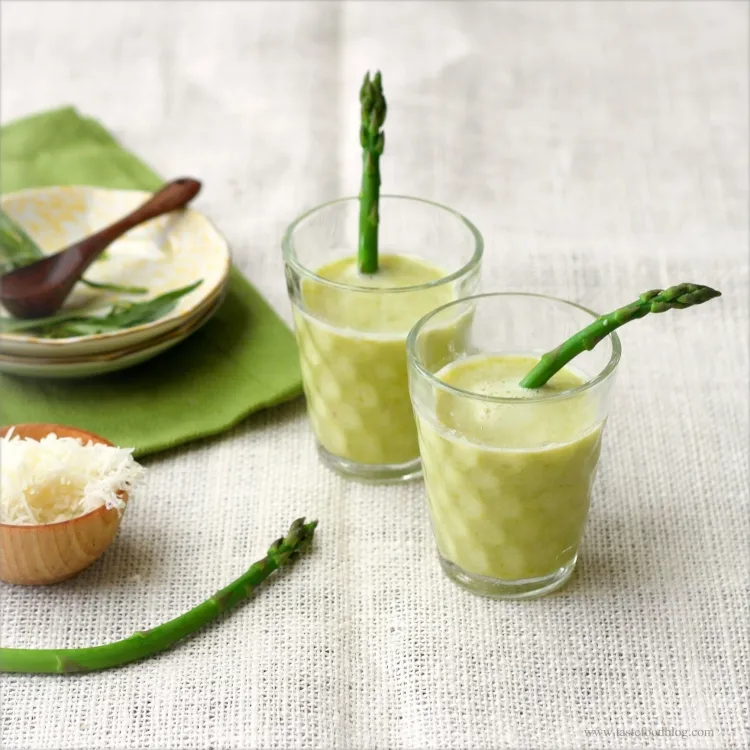 Asparagus juice is an essential antioxidant that strengthens the immune system and protects cells from toxic effects