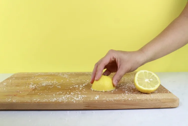 wash the house with coarse salt surprisingly useful absorbency cutting board