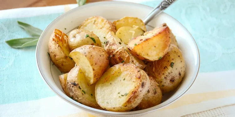 manger des pommes de terre consommation non frites apporte niveau élevé potassium fibres