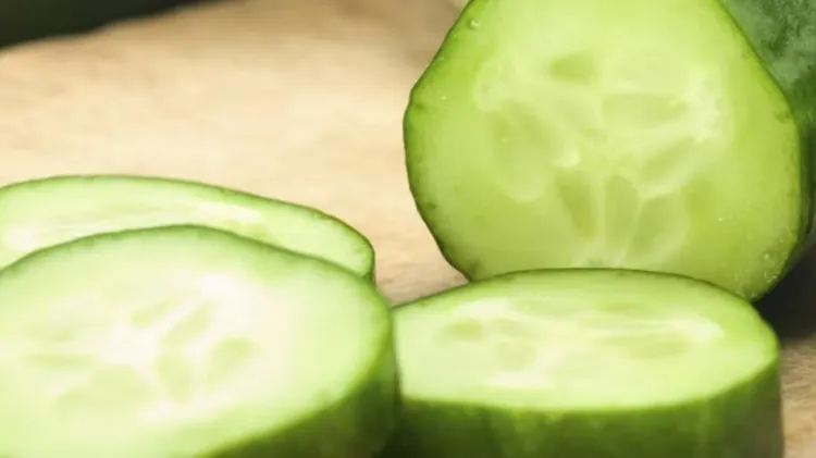 eat cucumbers as a detoxifier after the holidays