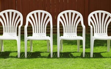 nettoyer mobilier jardin plastique blanc