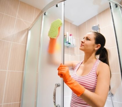 nettoyer porte de douche coulissante