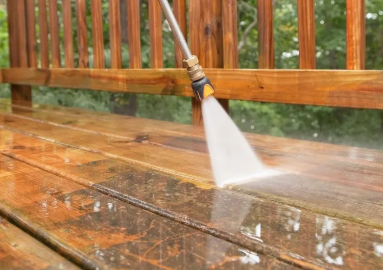 nettoyer une terrasse en bois