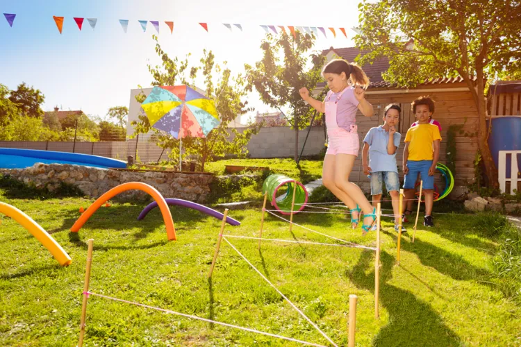 Sport routes activities gardening children 2022