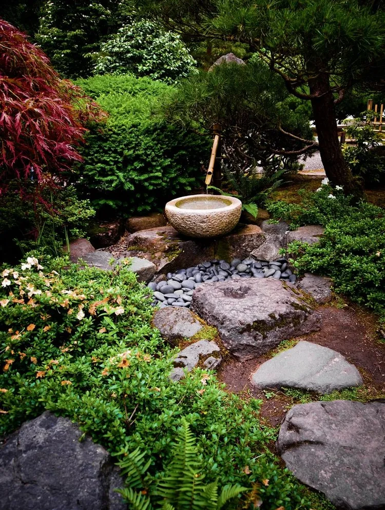 realisation d'un petit jardin japonais zen pièce d'eau aménagement extérieur
