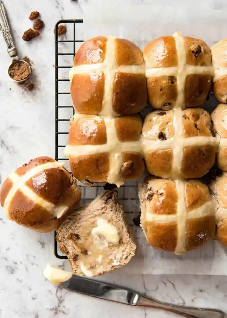 recette hot cross buns brioches anglaises de pâques faciles