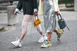 sneakers femme tendance 2022 quelles baskets porter printemps-été