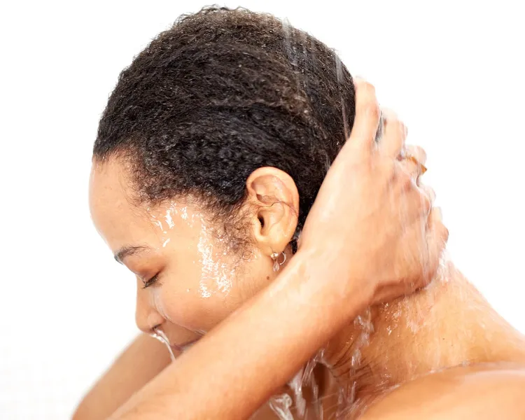 utiliser bicarbonate de sodium pour se laver les cheveux pourquoi comment