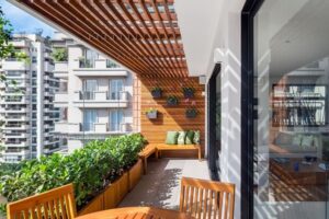 amenager balcon etroit en longueur erreurs éviter tendances 2022 amenagement balcon filant