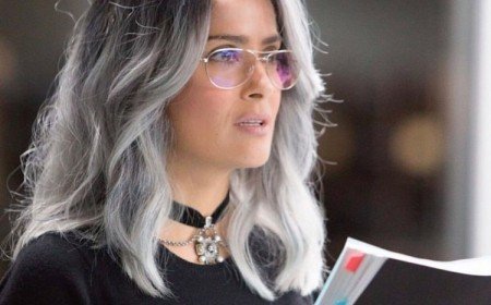 balayage inversé à la mode Salma Hayek tendance coloration cheveux 2022