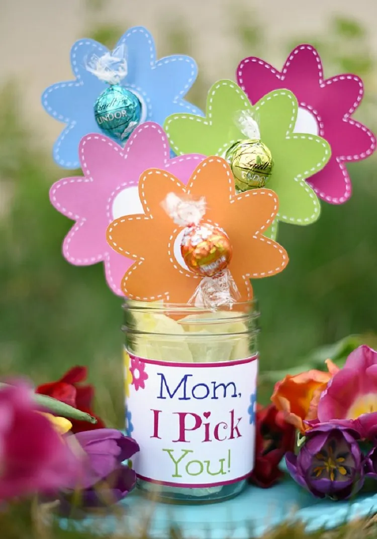 cadeau fête des mères école bricolage maternelle bouquet gourmand bonbons