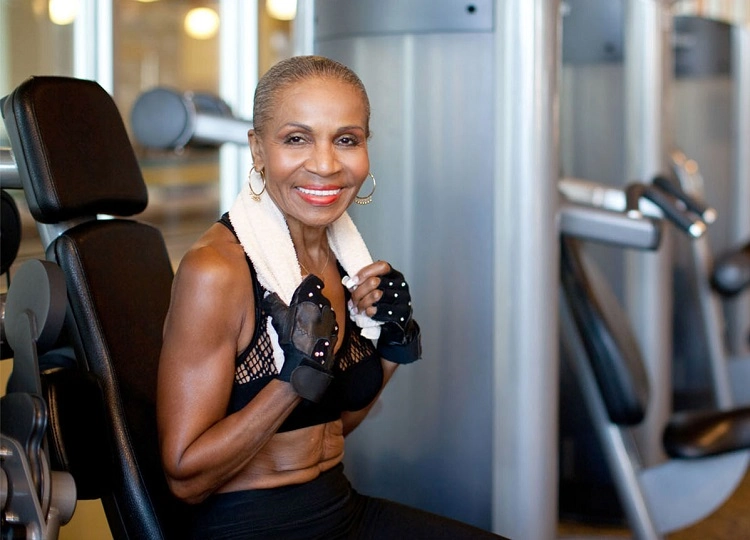 charges pour musculation a 70 ans