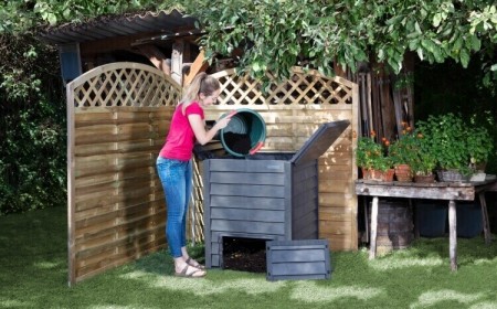 comment cacher un composteur de jardin