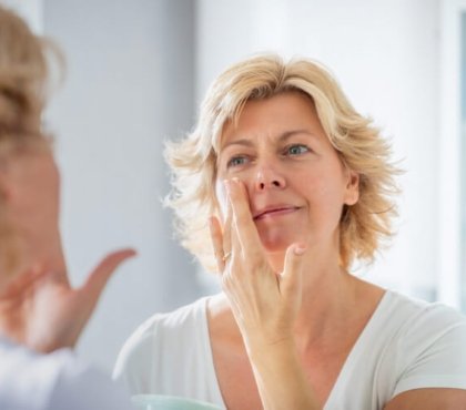 crème anti-âge succès routine soins peau doit durer toute journée