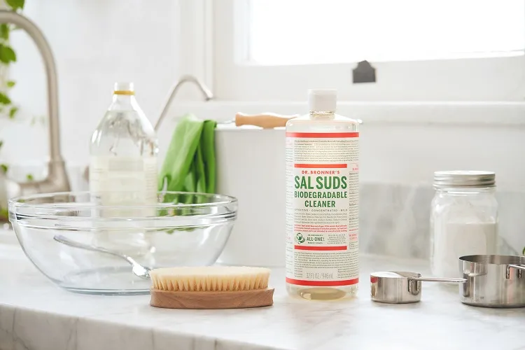 making household products with Sal Suds and baking soda