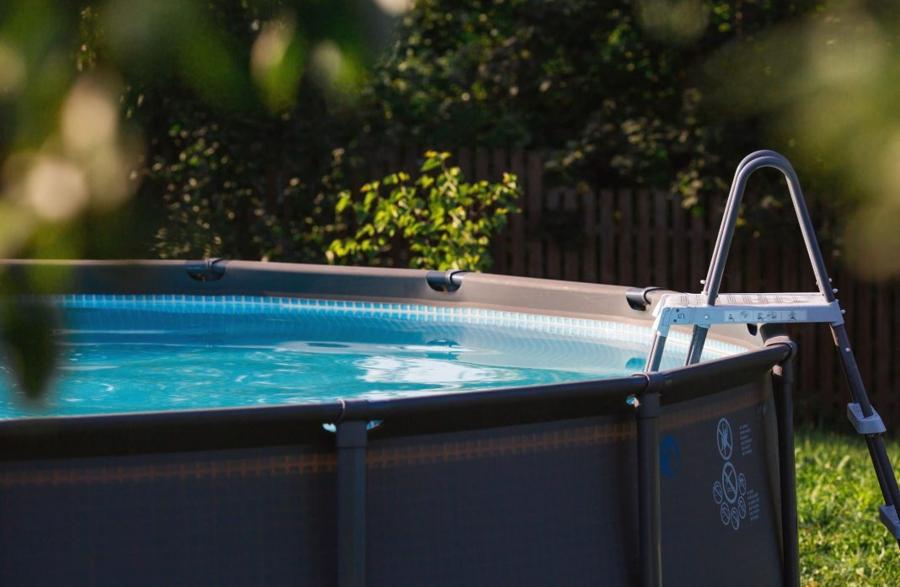 idées d'aménagement piscine hors sol
