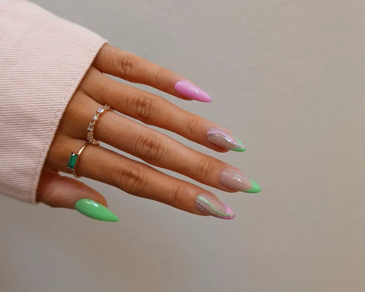 nail art tendance ongles été 2022 manucure rose vert french pastel bijoux