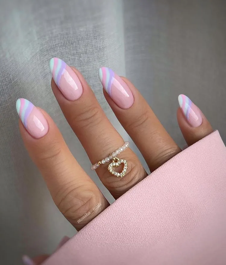 nails summer 2022 with pastel colors